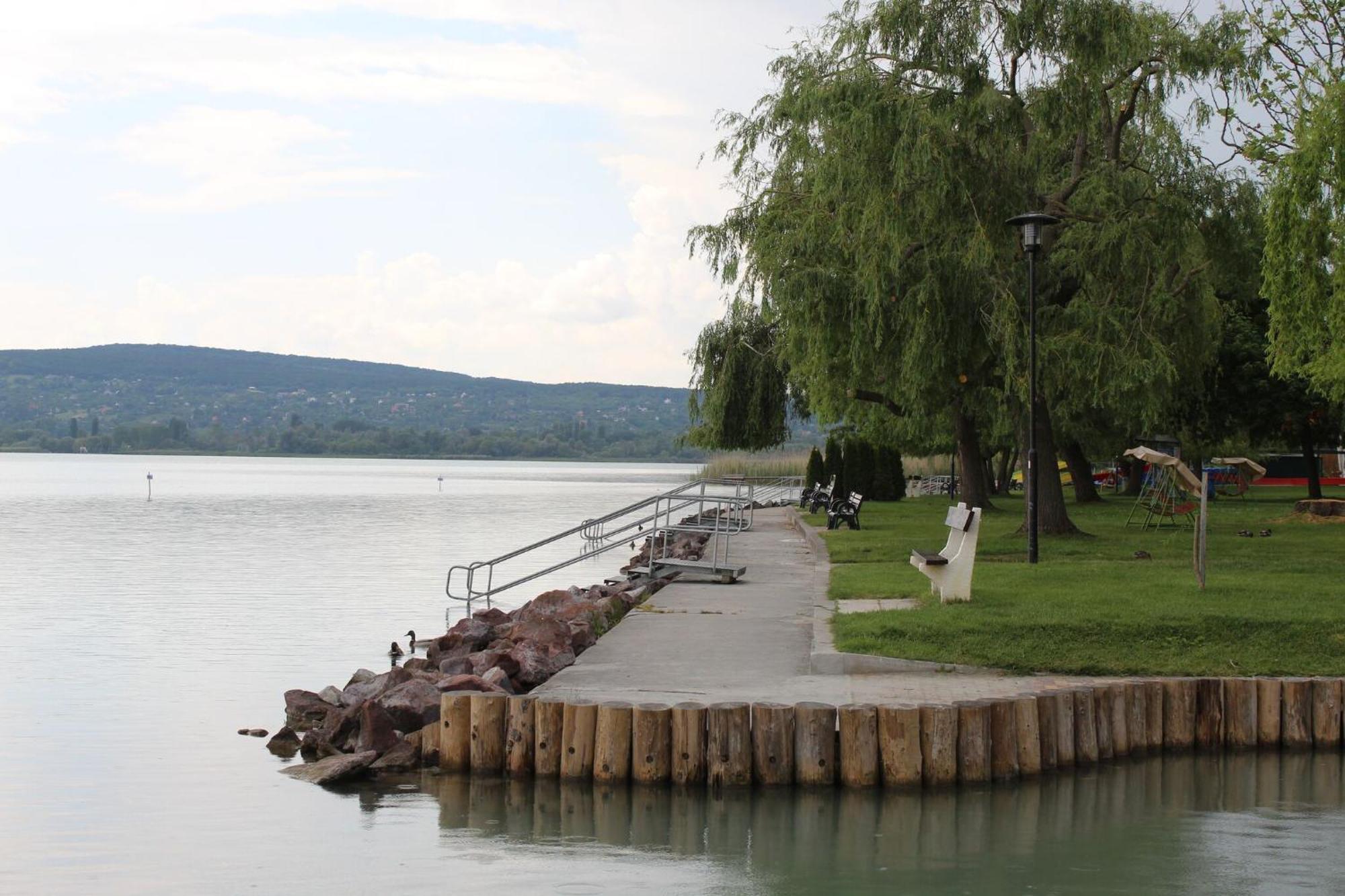 Foeveny Apartmanok Balatonfůzfő Exteriér fotografie